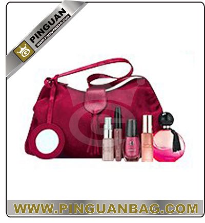 Cosmetic bags